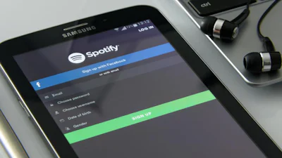 Spotify afspelen op je oude muziekinstallatie