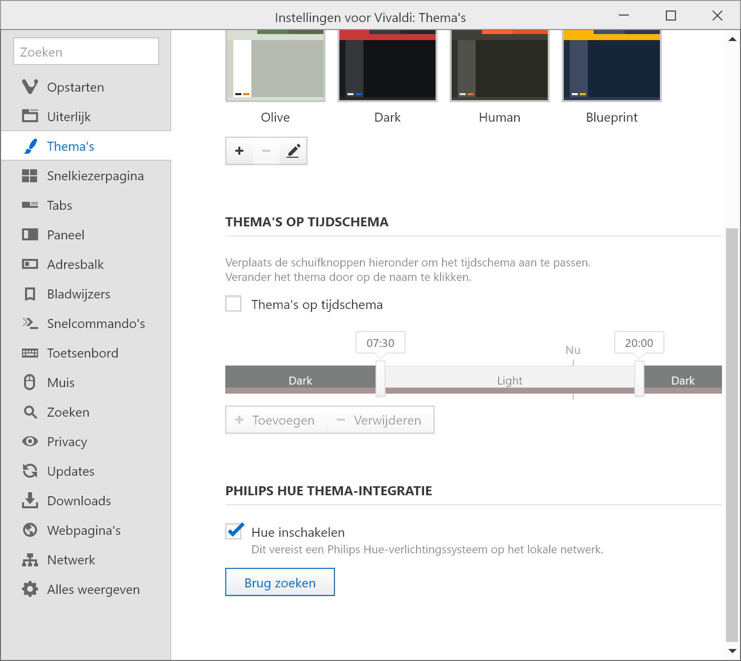 Zinloos, maar grappig: integratie van Vivaldi met Philips Hue.