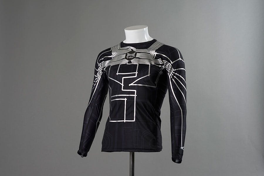 CES 2018: Met dit smart t-shirt game je zonder controller