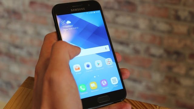 Samsung Galaxy A3 (2017) - Betalen voor de naam