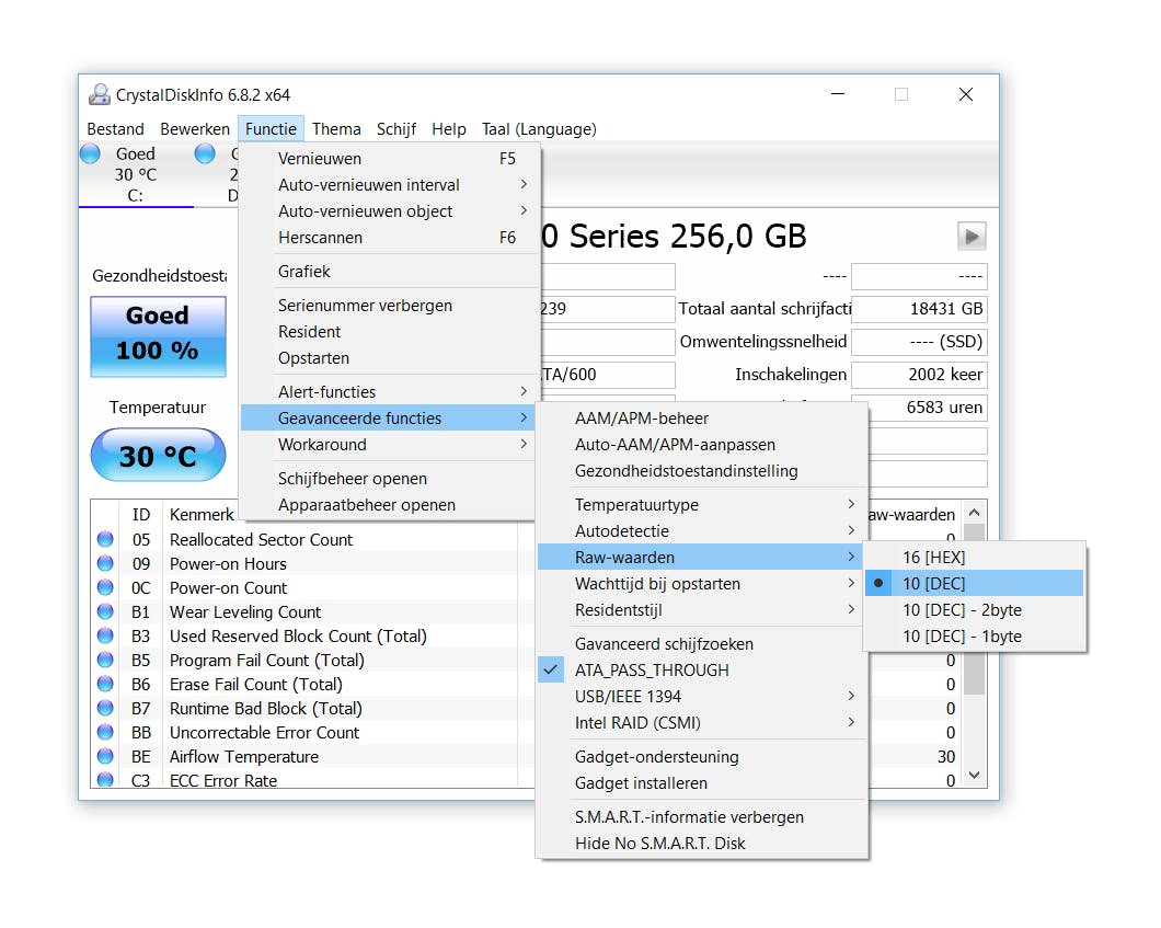 Klik op 10 [DEC] bij Raw-waarden om het werkelijke aantal beschadigde sectoren in te zien.