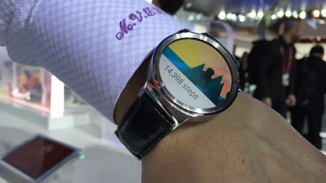 Google neemt smartwatchmaker Cronologics over om Android Wear te verbeteren