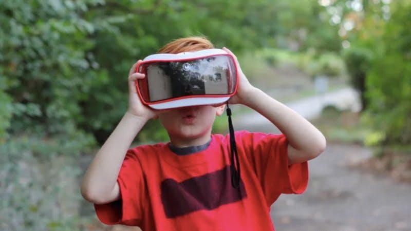 Jongeren krijgen verkeersles met VR-bril