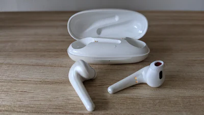 1More ComfoBuds - Puntige AirPods