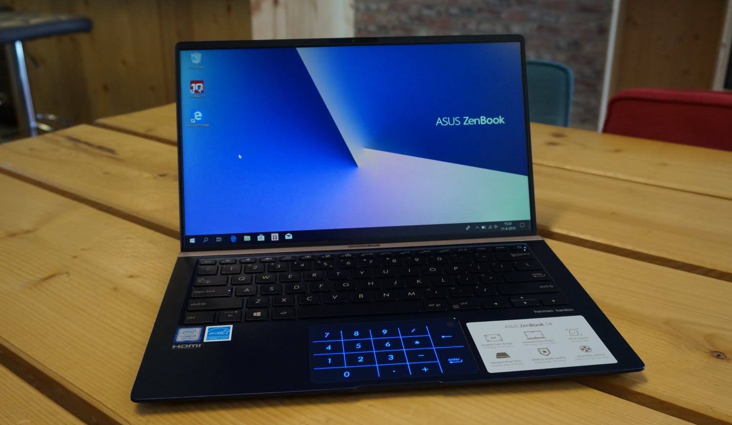 Asus ZenBook 14 - Kleinste 14 inch laptop