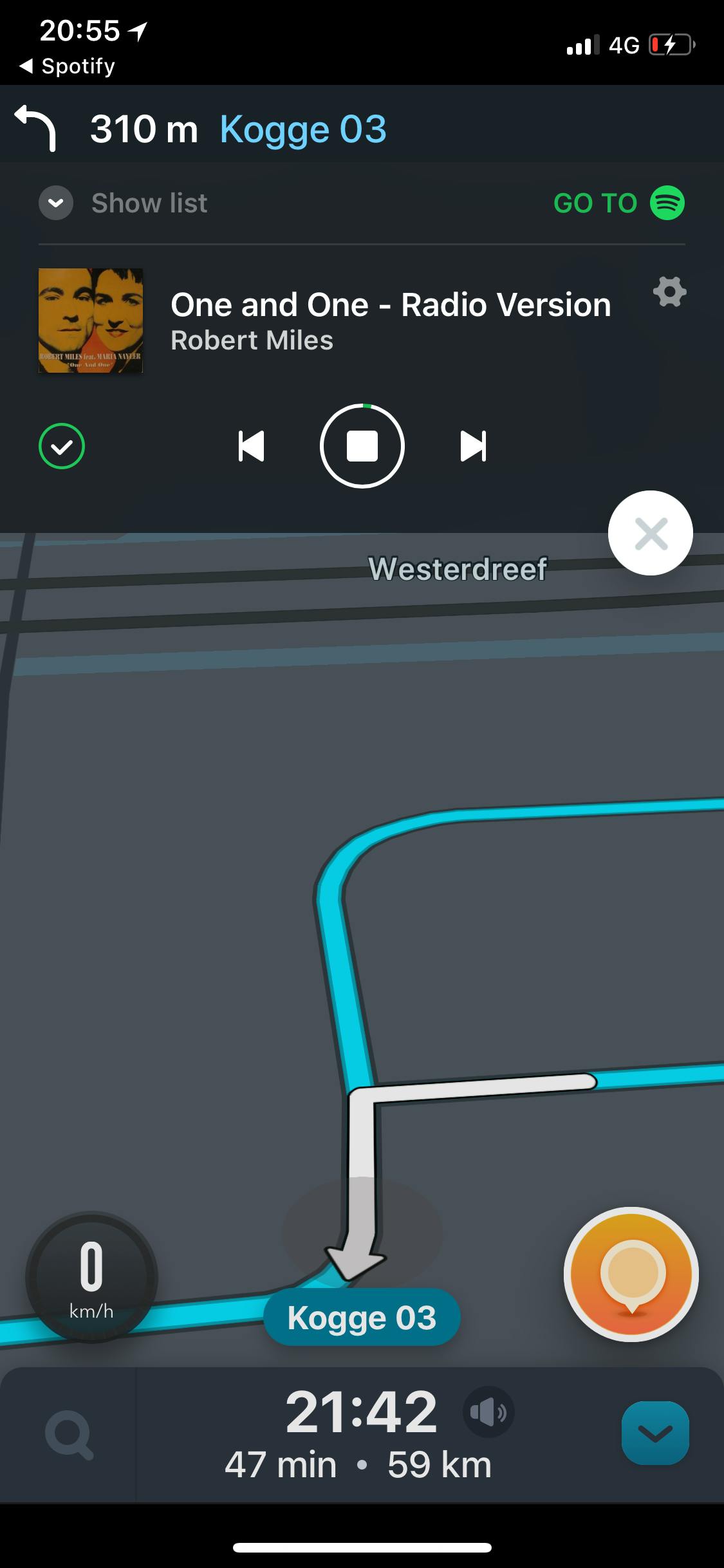 Tip 10 Koppel Spotify aan Waze zodat je alles op één plek kunt bedienen (ook met je stem).