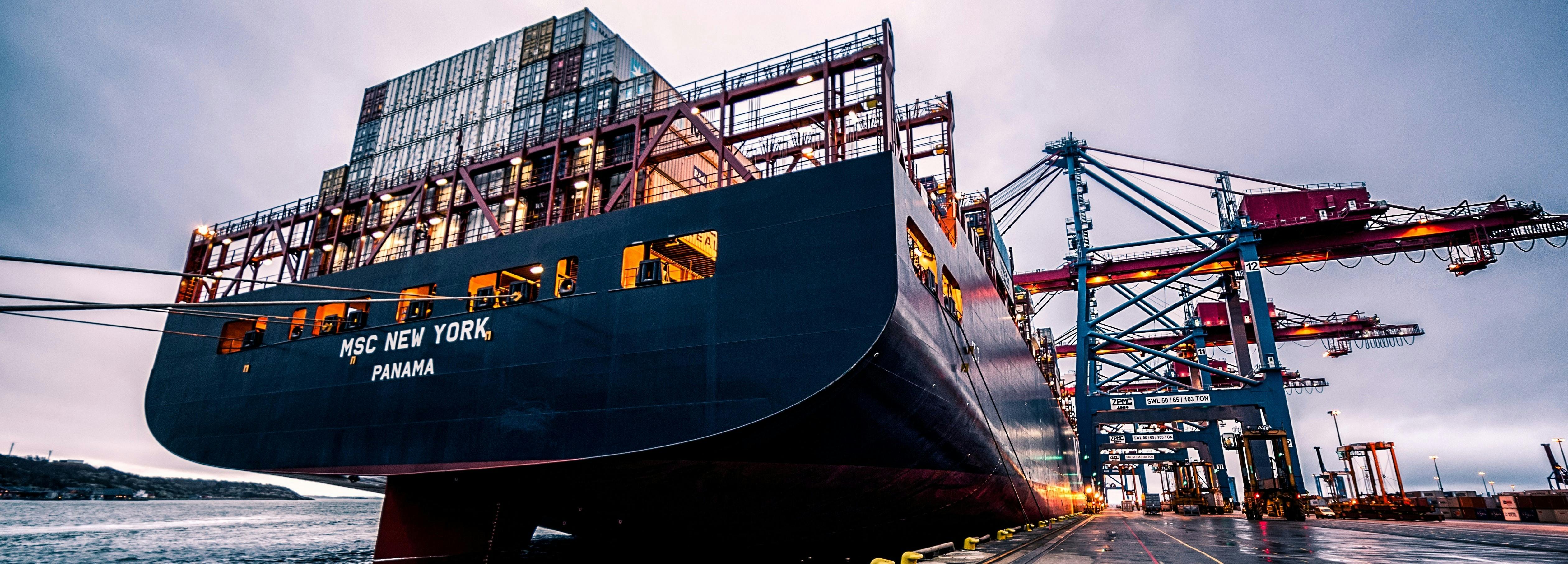 scheepsvaart haven vrachtschip