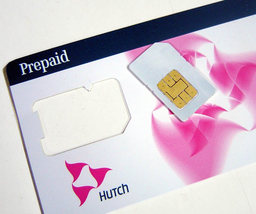 Een internationale simkaart is zeker buiten de EU een goede optie.