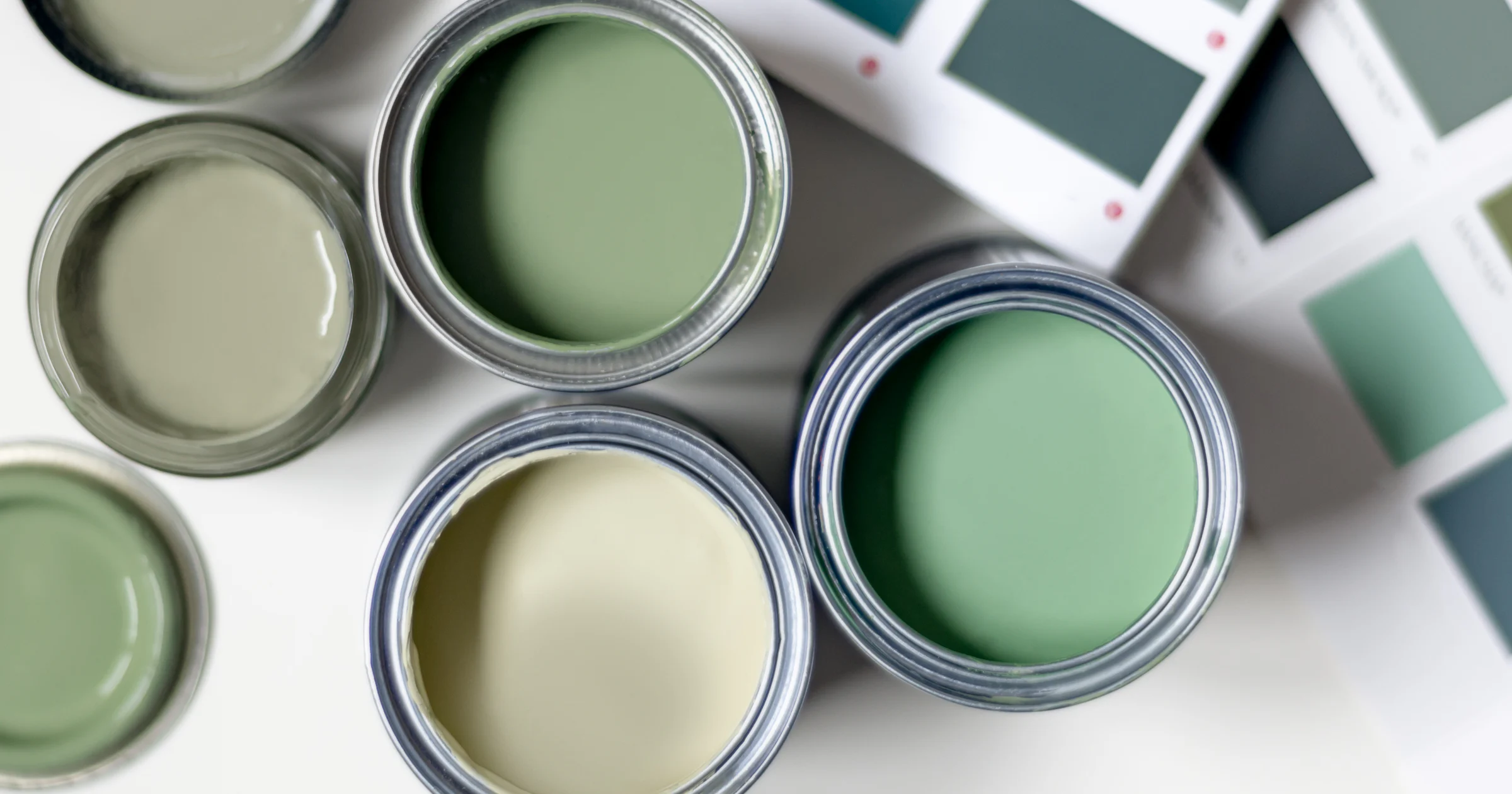 Weg schilderstress: zo kies je de juiste verfsoort voor jouw klus in huis