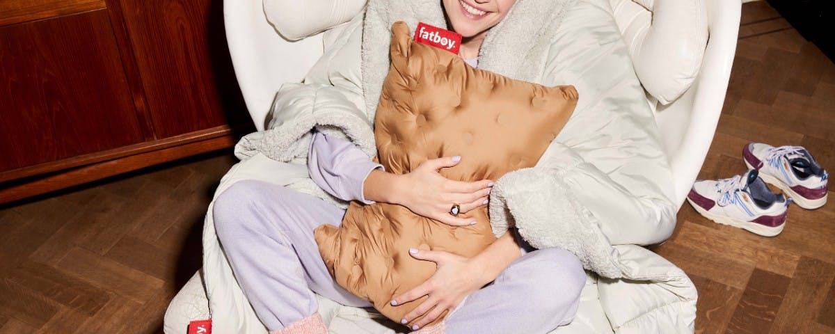 warmtekussen vrouw stoel comfortabel