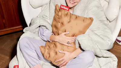 Goed nieuws voor koukleumen: dit bespaar je met een warmtedeken of -kussen