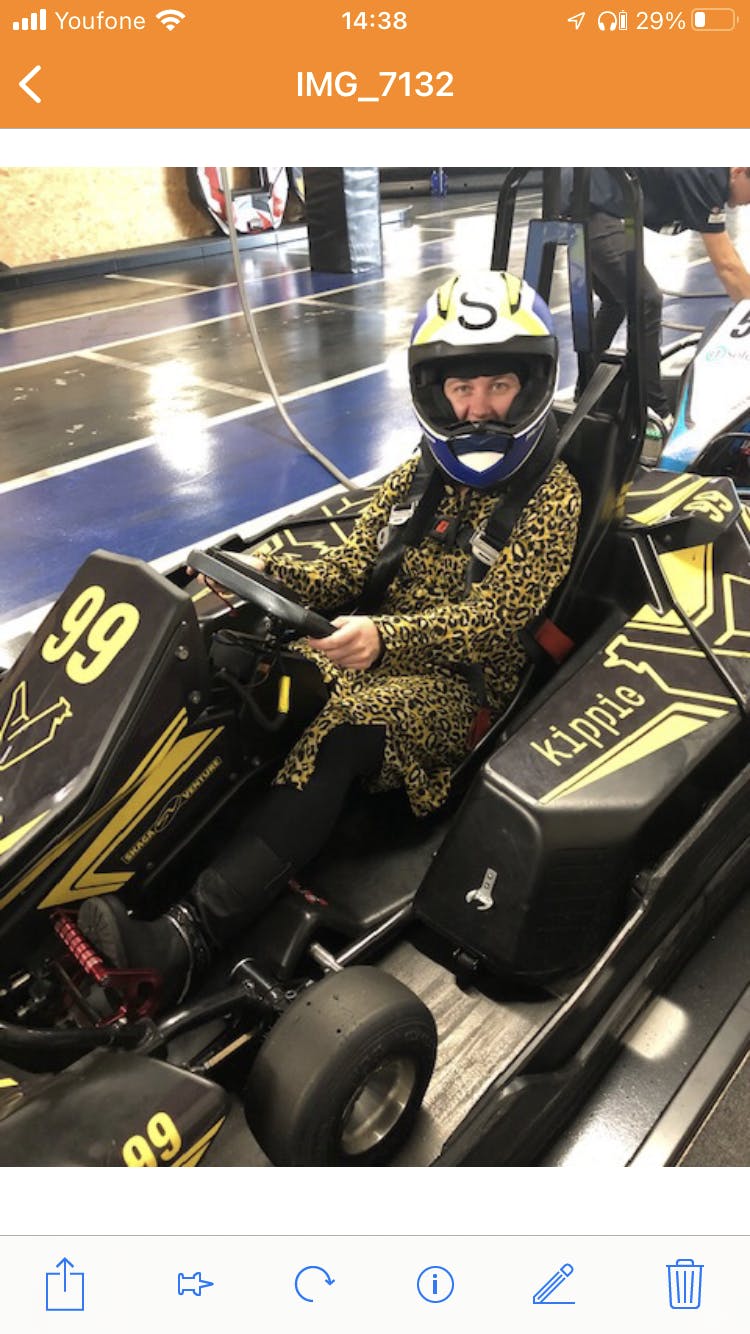 Afbeelding 4: Dankzij de gebruiksvriendelijke HiDrive-app neem je alle foto’s overal mee naartoe.