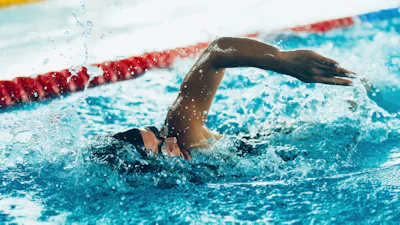 Waterdichte koptelefoon (of oortjes) kopen? Hier moet je op letten