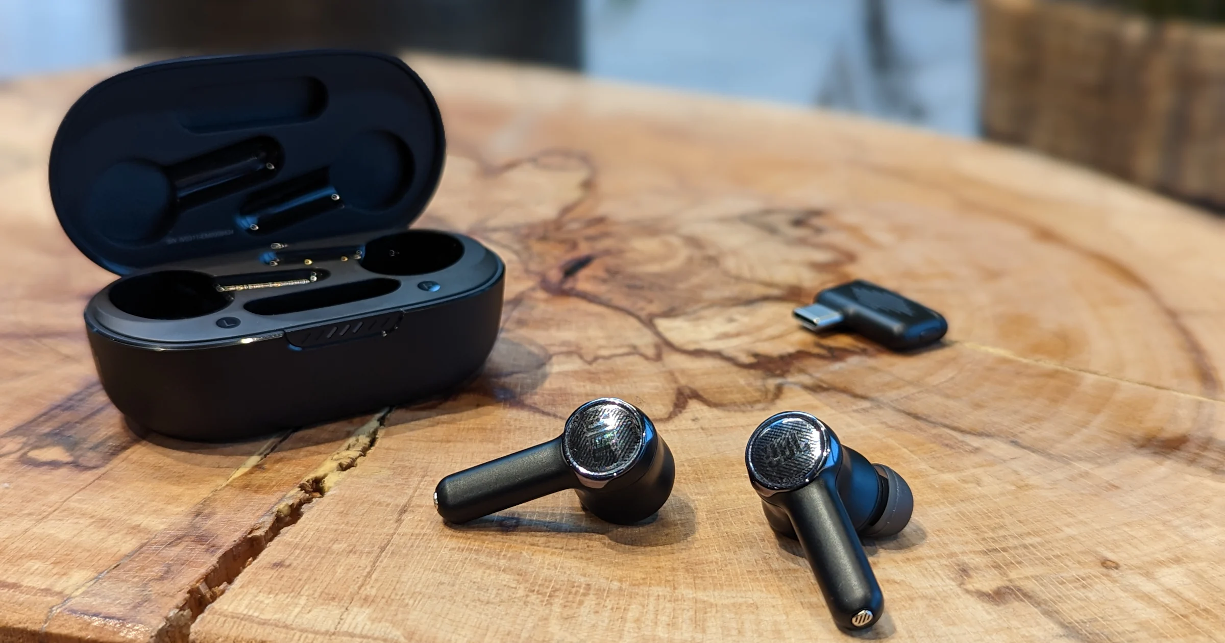 JBL Quantum TWS - Bluetooth in-ear voordelen zonder bluetooth nadelen