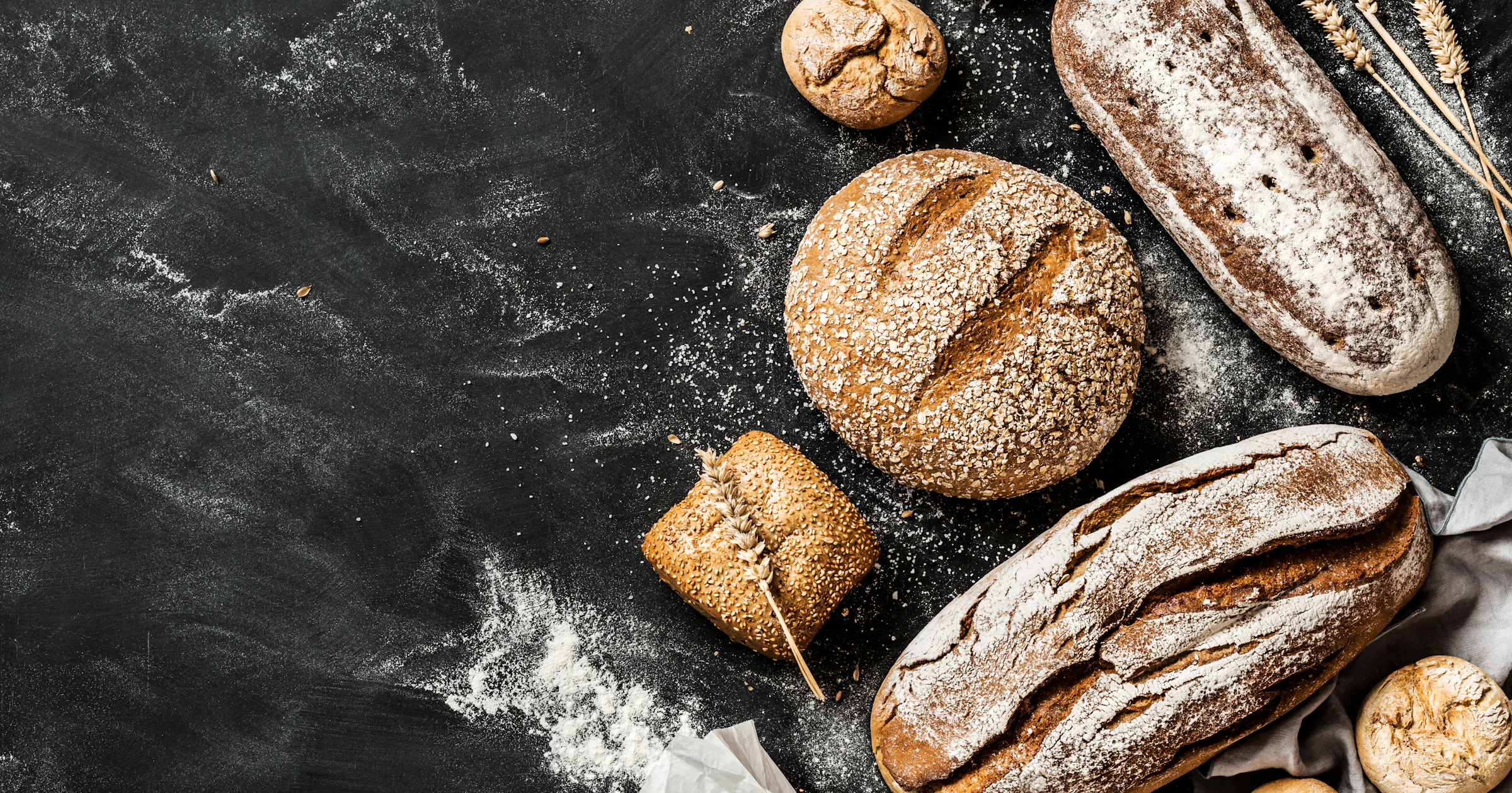 In de oven, broodbakmachine of airfryer(!): zelf brood bakken is makkelijker dan je denkt