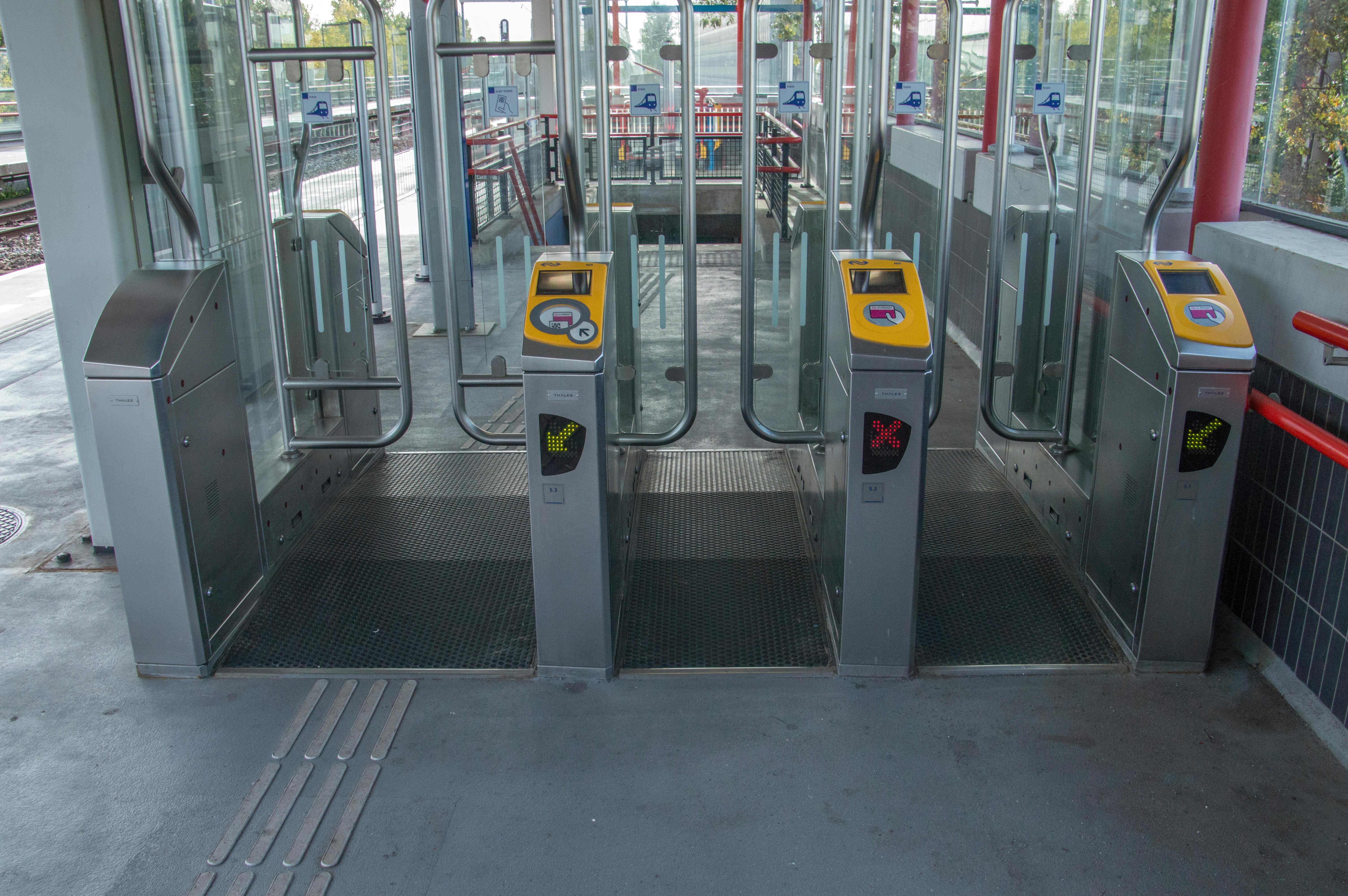 Inchecken station NS OV