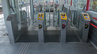 Inchecken met bankpas of telefoon? Bij de Nederlandse Spoorwegen kan dat nu