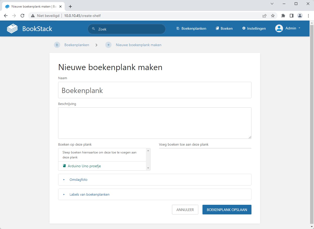 BookStack werkt met boekenplanken, boeken, hoofdstukken en pagina’s.