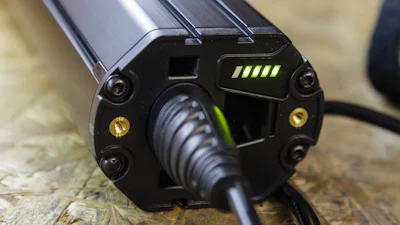 De accu van je e-bike veilig opladen en veilig gebruiken: zo doe je dat!