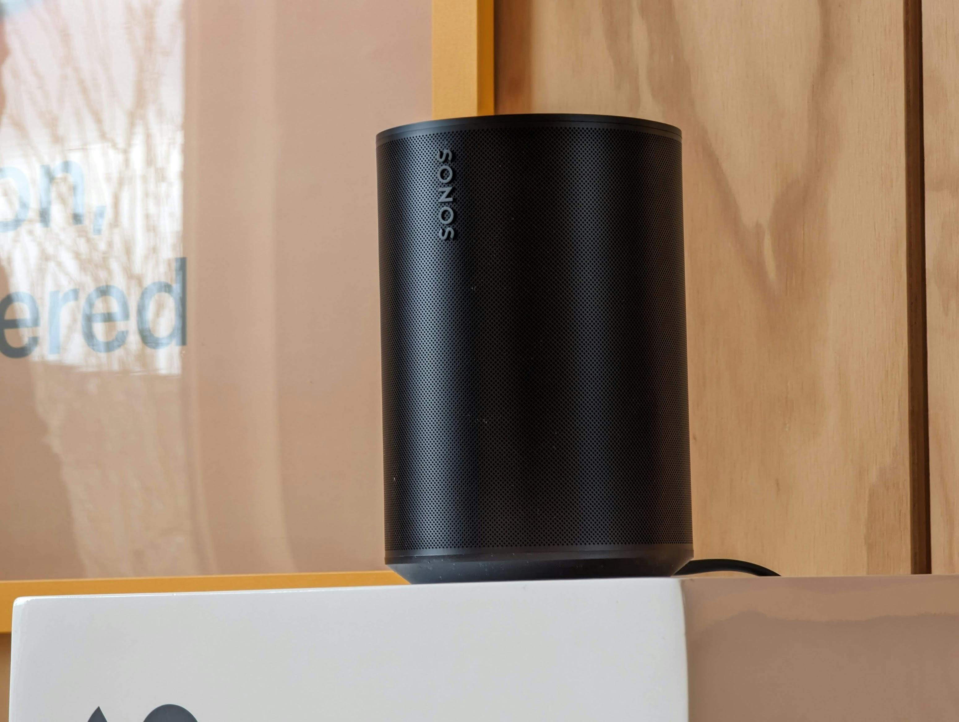 Sonos Era 100 speaker