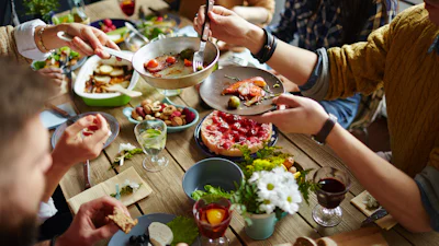 Aan tafel! Afvallen en toch lekker koken voor een groot gezelschap