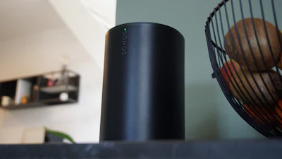 Review Sonos Era 100 - Waardige opvolger van de Sonos One