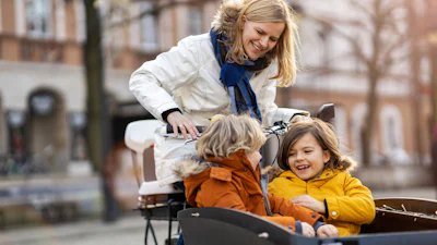 Zo vervoer je kinderen veilig in een bakfiets