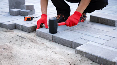 Zelf een terras aanleggen? Dit is waar je op moet letten