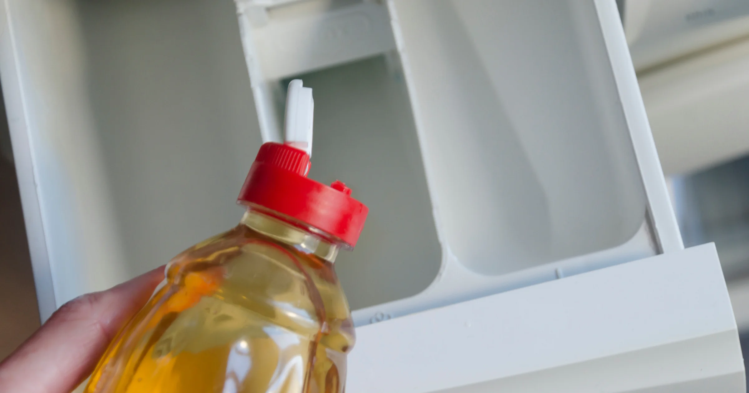 Azijn in je wasmachine: wel of niet doen?