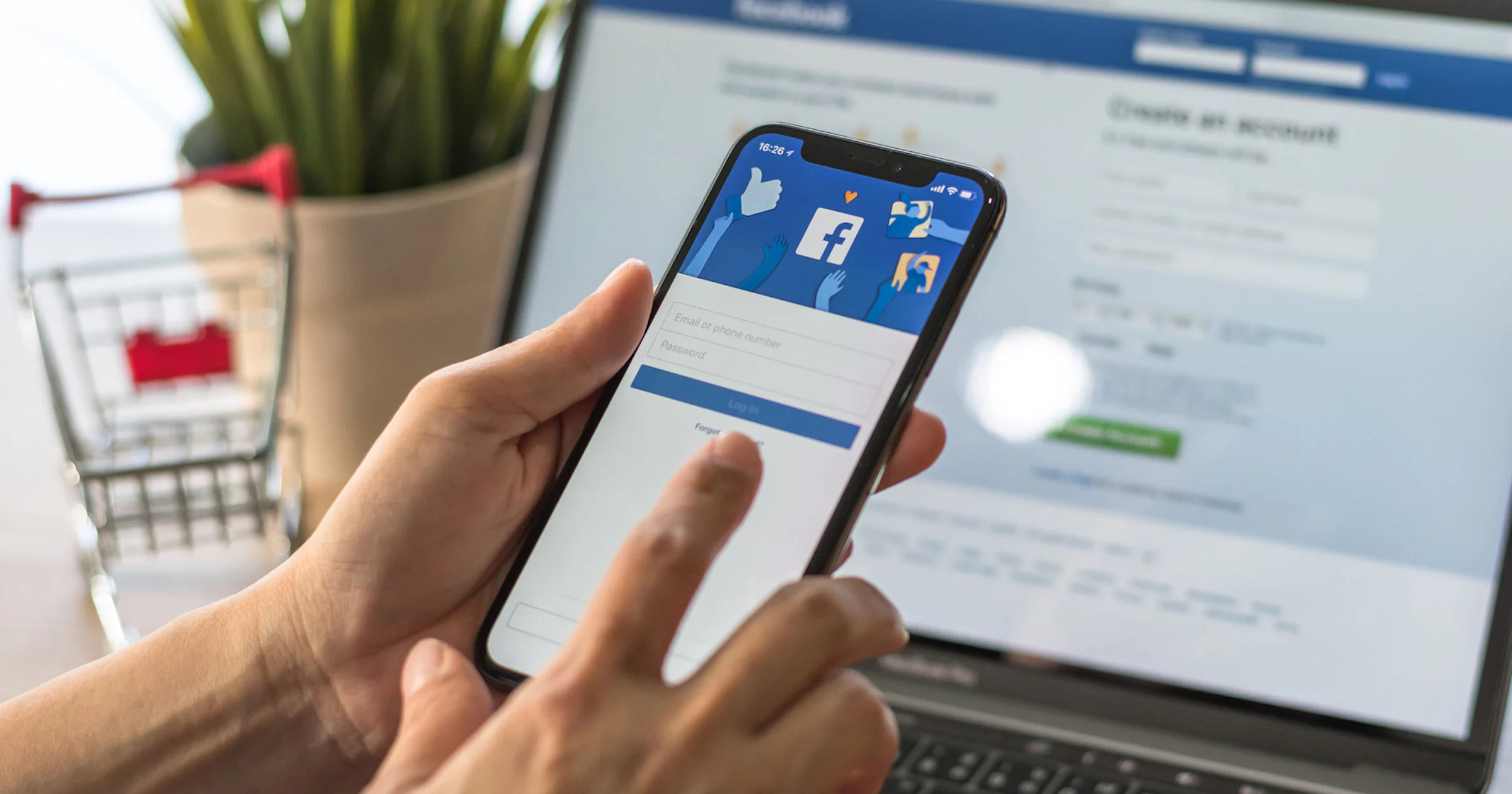 Facebook en Instagram zonder reclames: dit kost het en zo werkt het