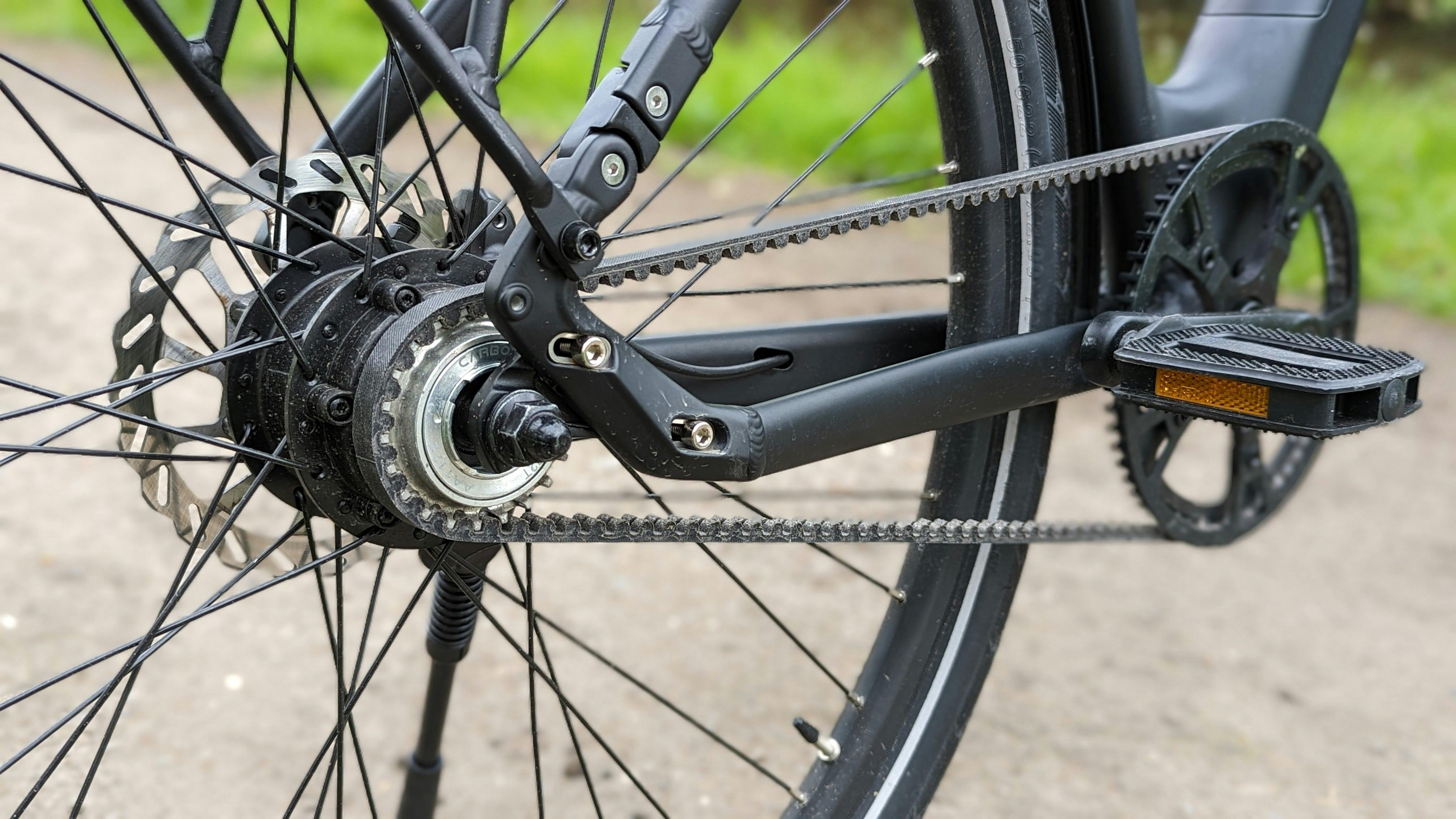 ... En riemaandrijving op de Tenways CGO800s.