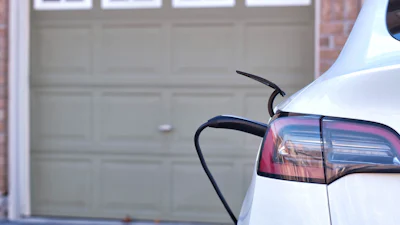 Thuisladen belangrijke factor bij overstappen op elektrisch rijden