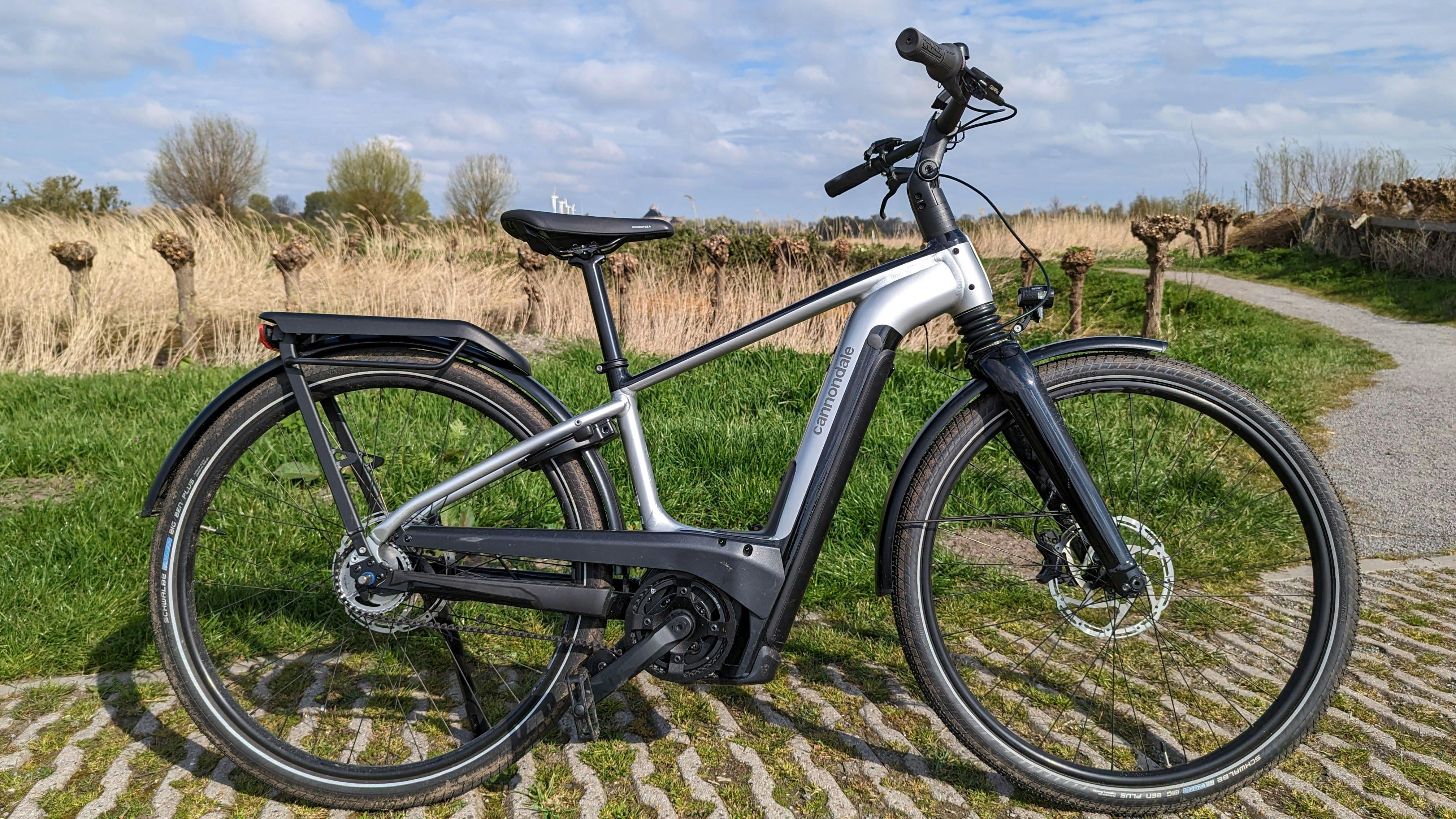 Consumenten testen: de Cannondale Mavaro Neo 2
