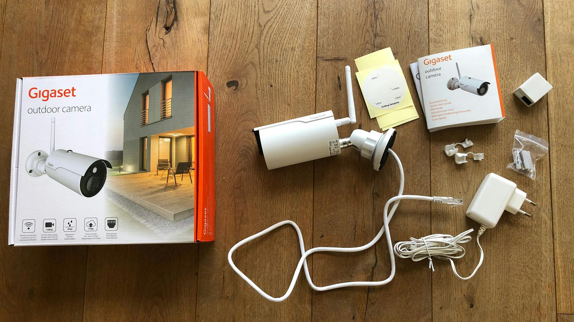 Productdoos Gigaset Outdoor Camera met alle inhoud