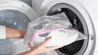 Schoenen wassen in de wasmachine, zo doe je dat