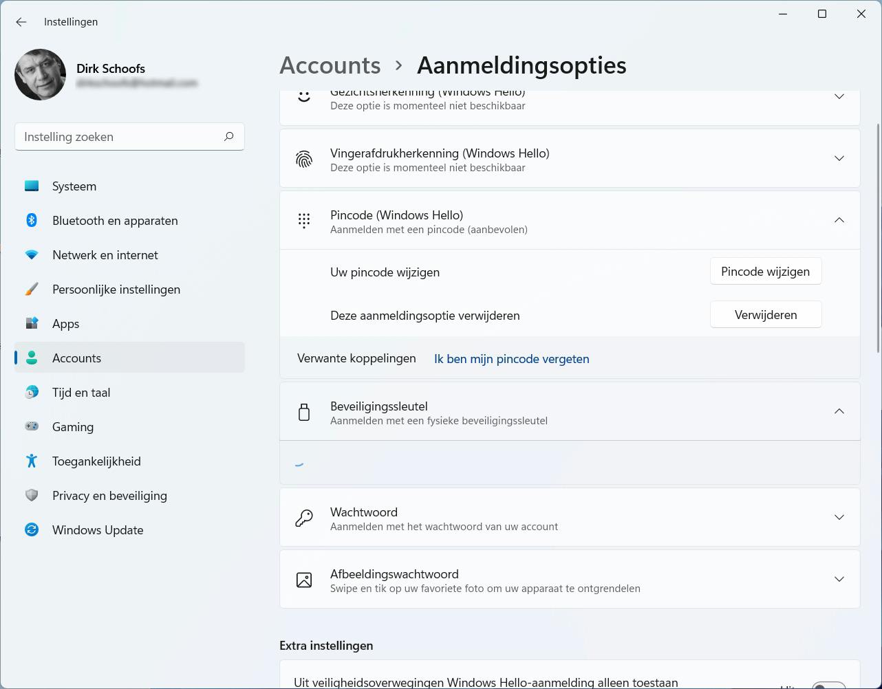 In de Aanmeldingsopties kun je de pincode uitschakelen.