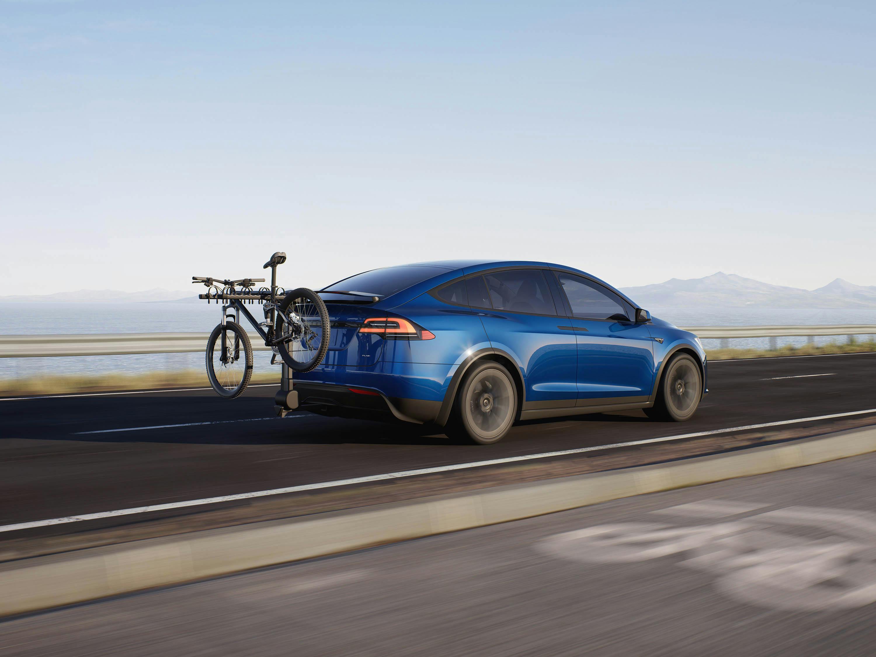De Tesla Model X kan wel wat meer verdragen dan alleen een fietsenrek: 2.250 kilo!