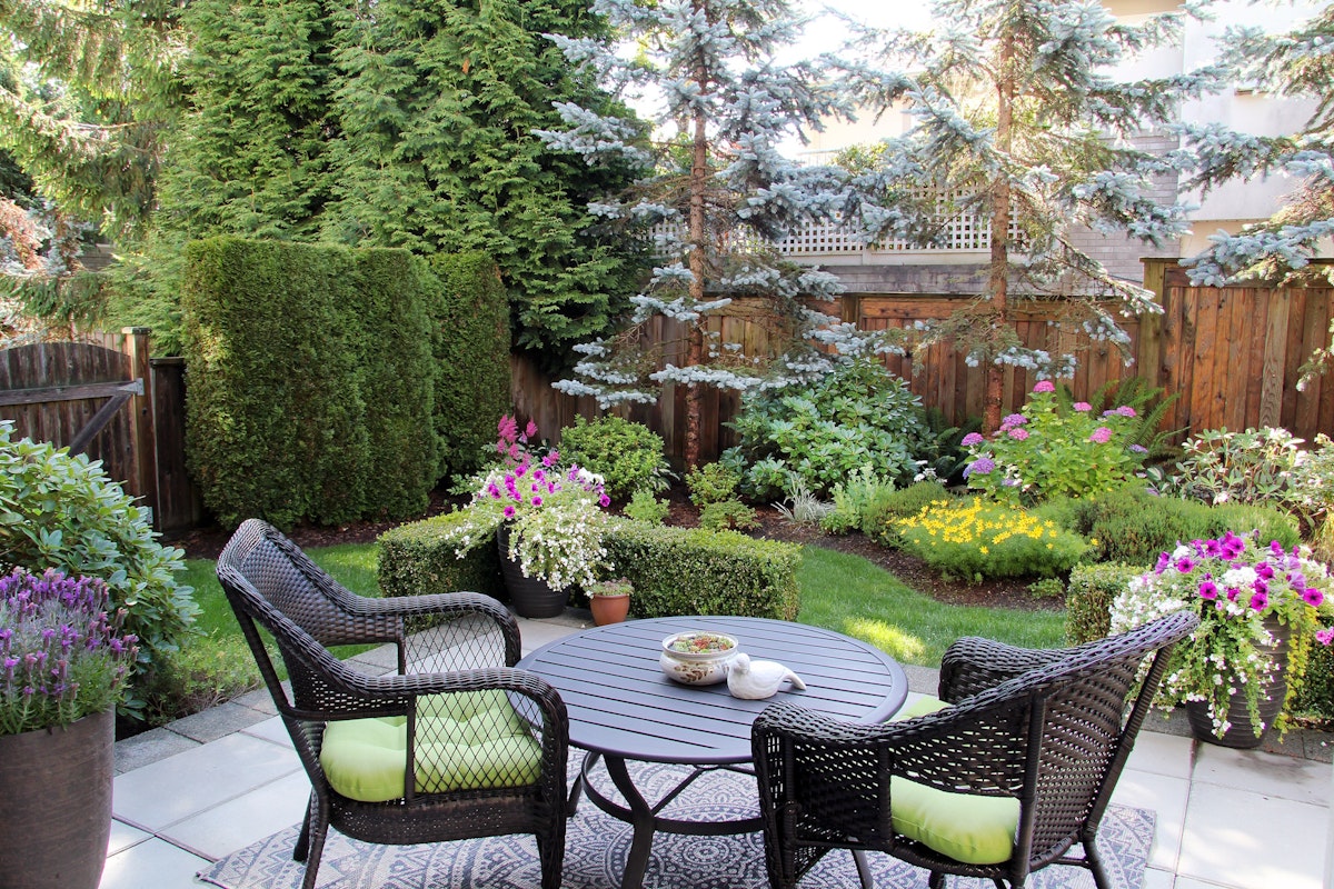 Turn your small garden into an attractive outdoor space