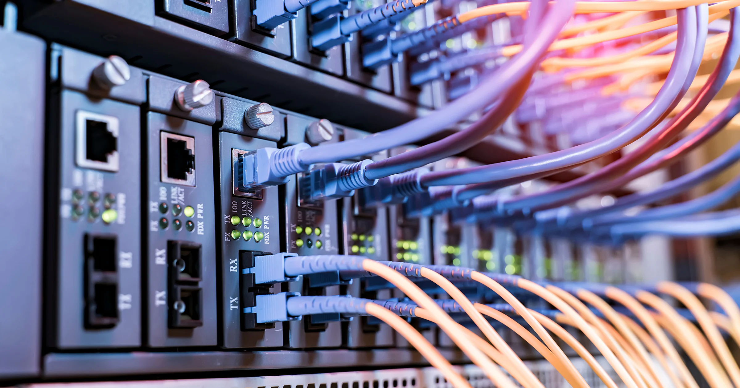 Efficiënt en kostenbesparend: zo bouw je je eigen energiezuinige server