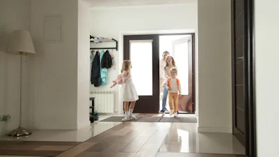 Na de vakantie thuiskomen in een opgeruimd huis? Zó doe je dat!