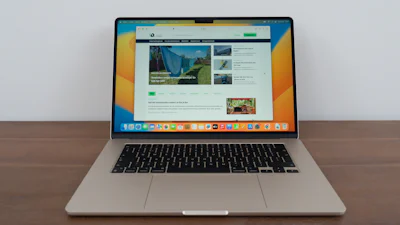 Review Apple MacBook Air M2 (15 inch) - Indrukwekkend dun en licht