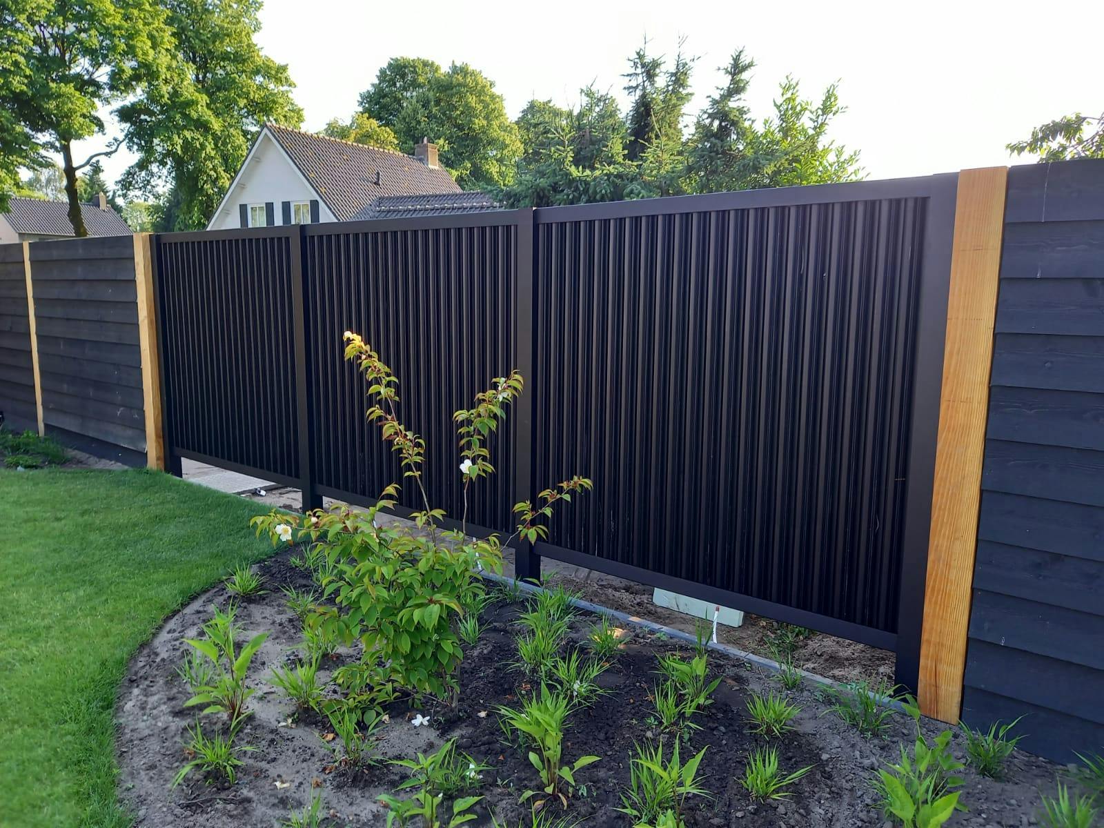 De energieschutting is modulair uitbreidbaar.  (Foto: OptiSolar)