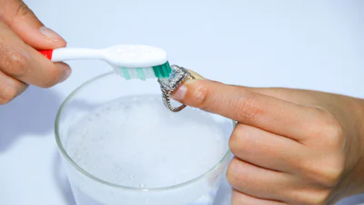 ✨ Stralende sieraden: maak vergrijsde juwelen weer mooi!