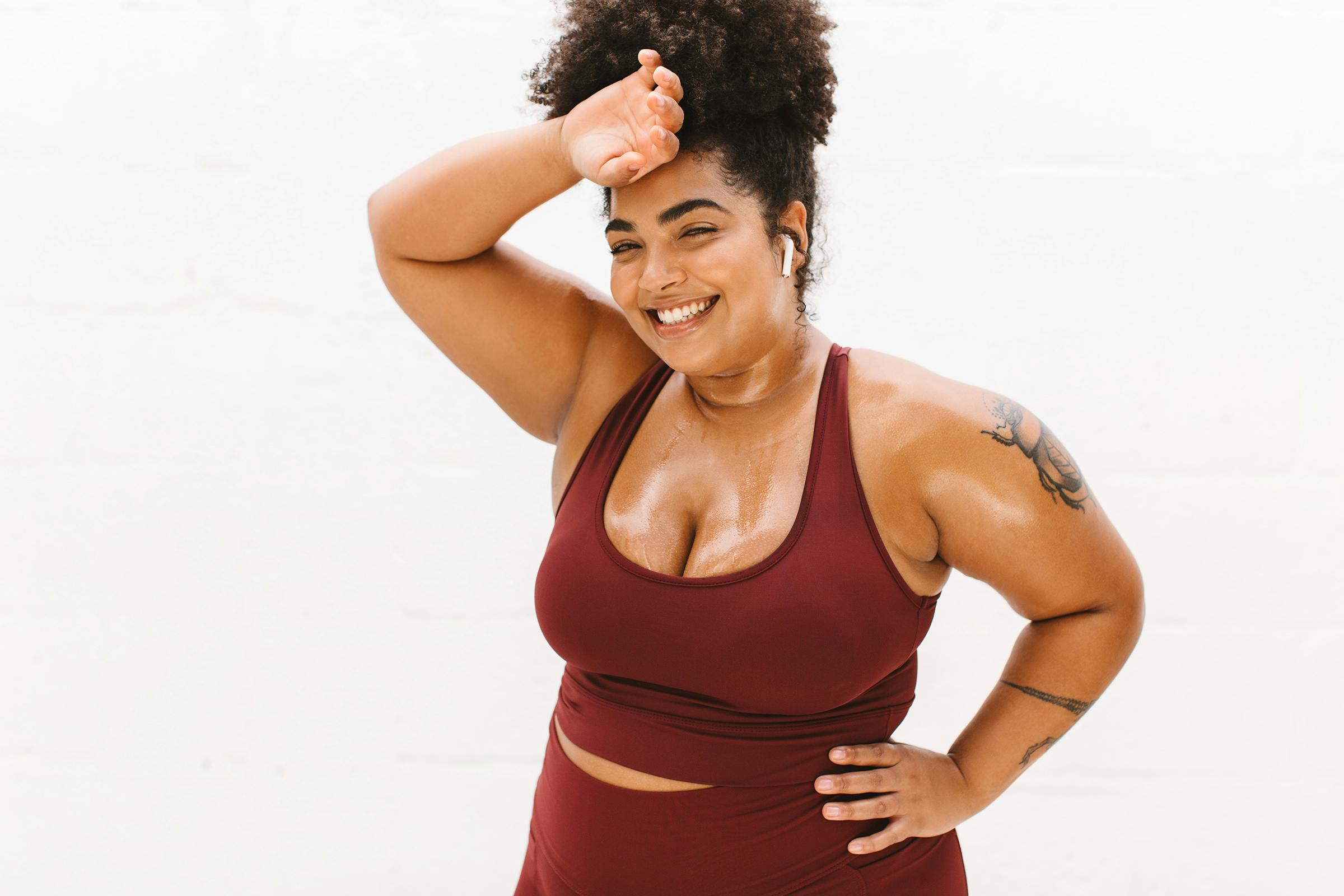 Vrouw zweet na het sporten