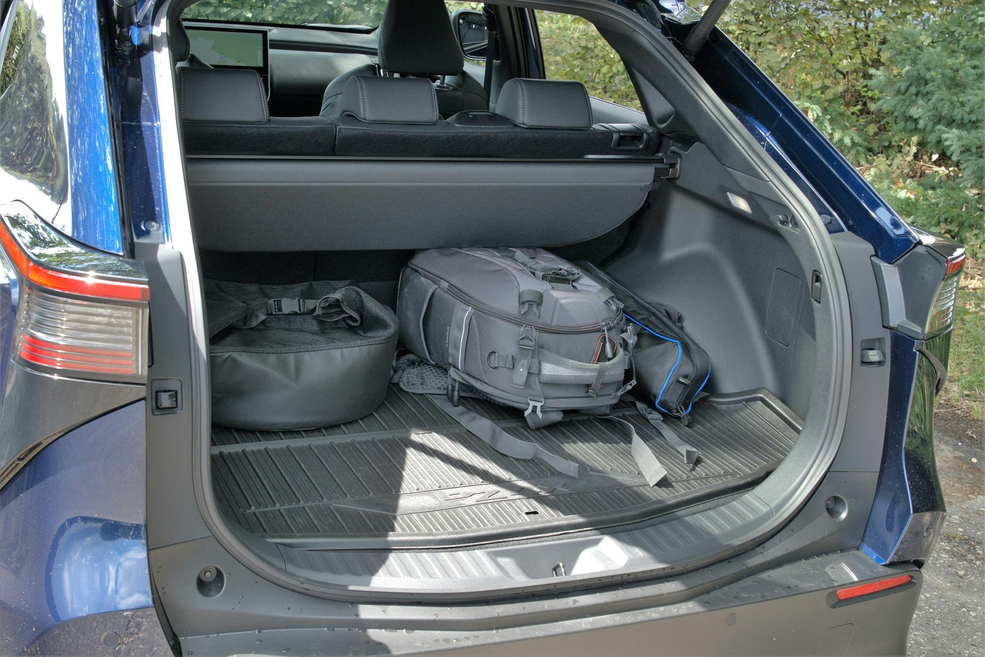 Met een laadvolume van 452 liter breekt de Toyota bZ4x geen records.