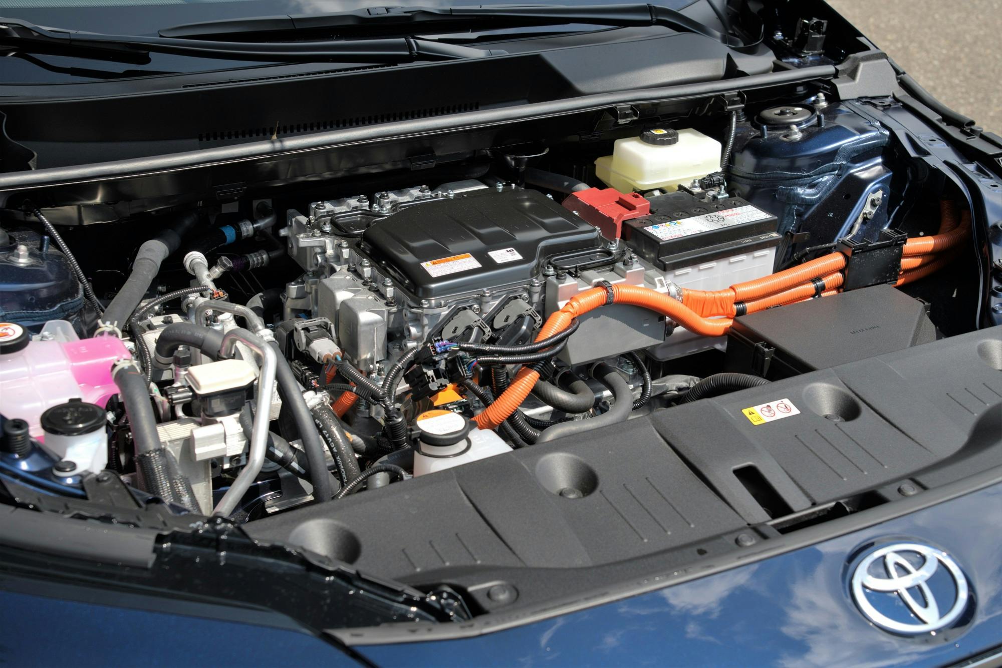 Bij de Toyota bZ4x ligt de elektromotor voorin. Een 'frunk' ontbreekt zodoende.