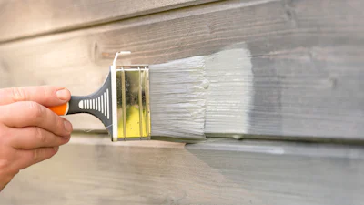 Houtwerk buitenshuis schilderen: zo doe je dat