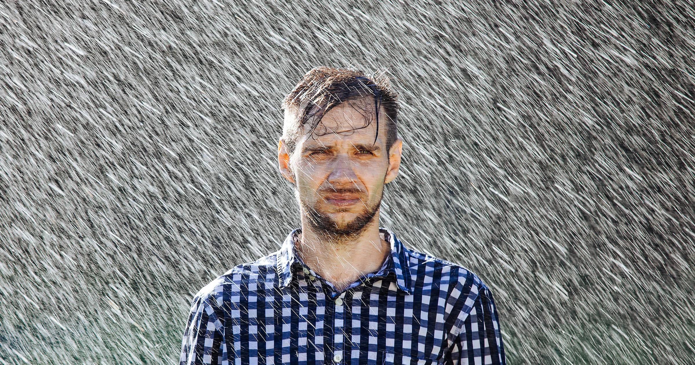 Natte kleding drogen in de magnetron: ja of nee?