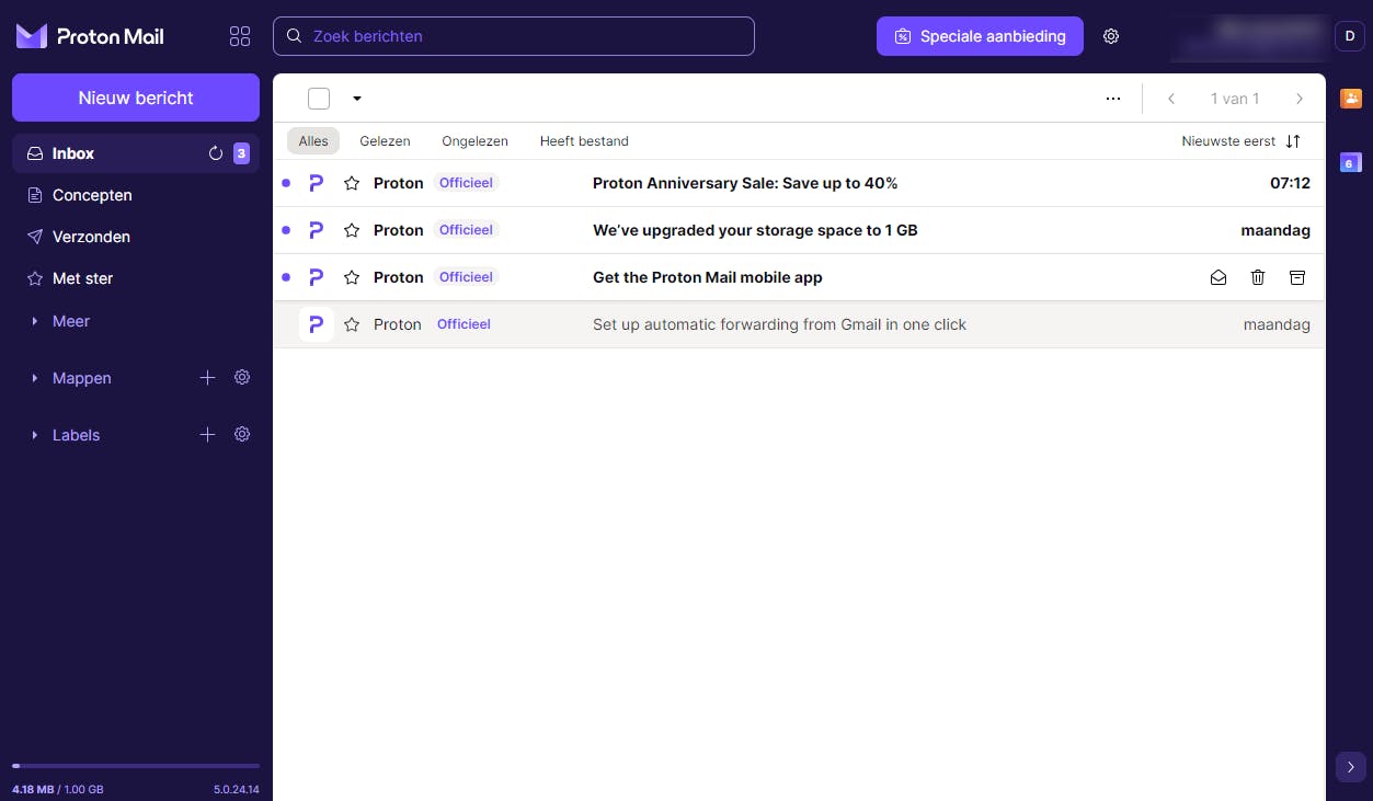Pas als je met de cursor over een bericht gaat, verschijnen de knoppen om het bericht te beheren.