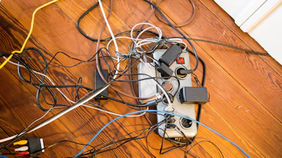 Kabelspaghetti: zo beperk je de warboel aan kabels in huis